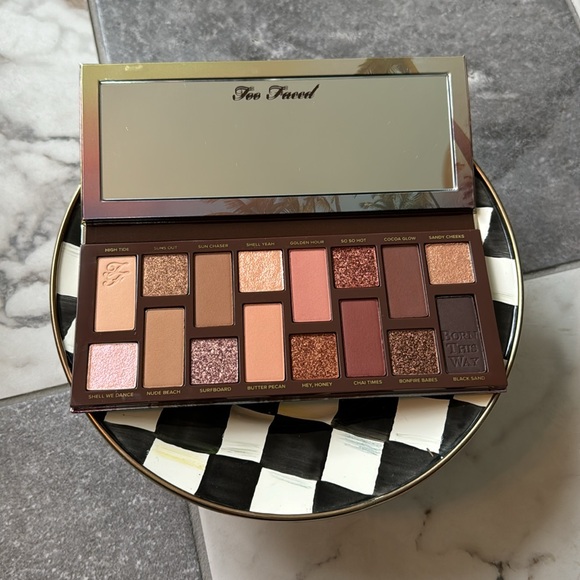 Too Faced Sunset Stripped Palette - Picture 2 of 2
